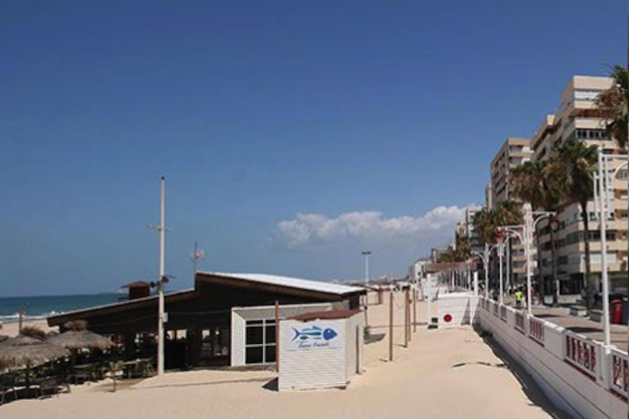 Romantica Vista Al Paseo Maritimo De Cádiz Kültér fotó